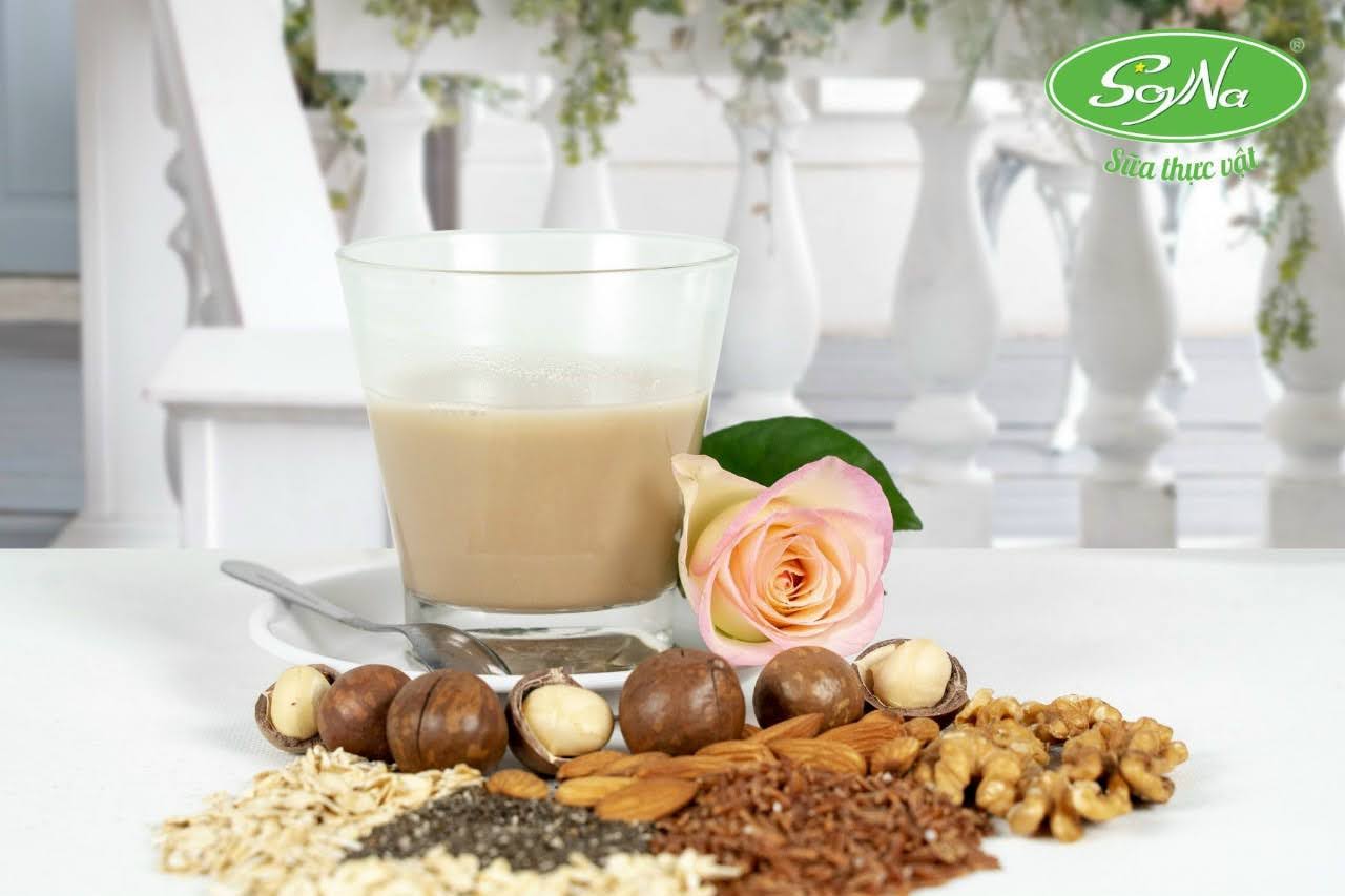 Sữa Hạt Thực Dưỡng Soyna 800gr date mới, Sữa thực vật thuần chay chính hãng gồm 9 loại hạt cao cấp được tin dùng hiện nay đạt chuẩn ISO 22000:2018 và FDA Hoa Kỳ