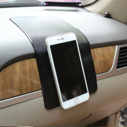 Miếng Lót Chống Trượt Trên Ô Tô 18 x 12 Cm