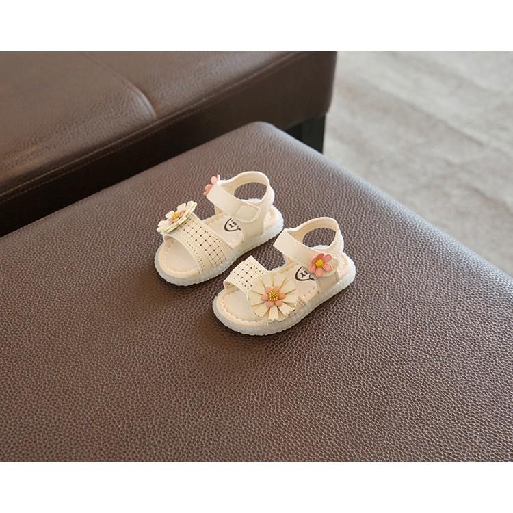 sandal tập đi bé gái size 15-25 hoa lệch xinh xắn