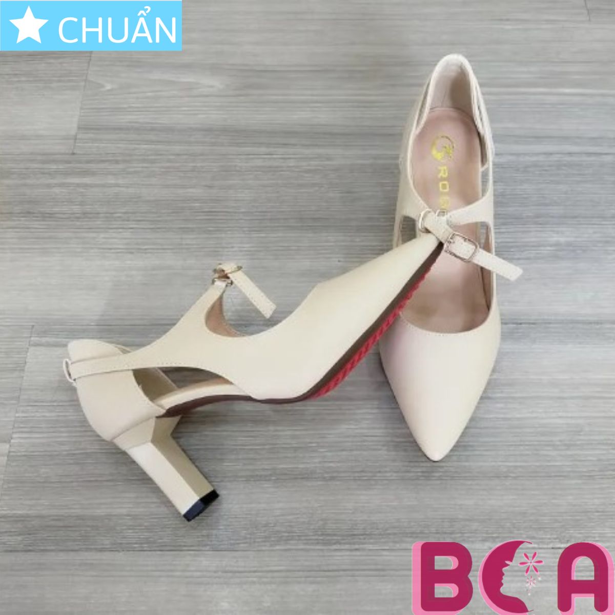 Giày cao gót nữ màu kem 7p RO282 ROSATA tại BCASHOP quai gài trước độc đáo, lại rất rôn dáng và thanh lịch