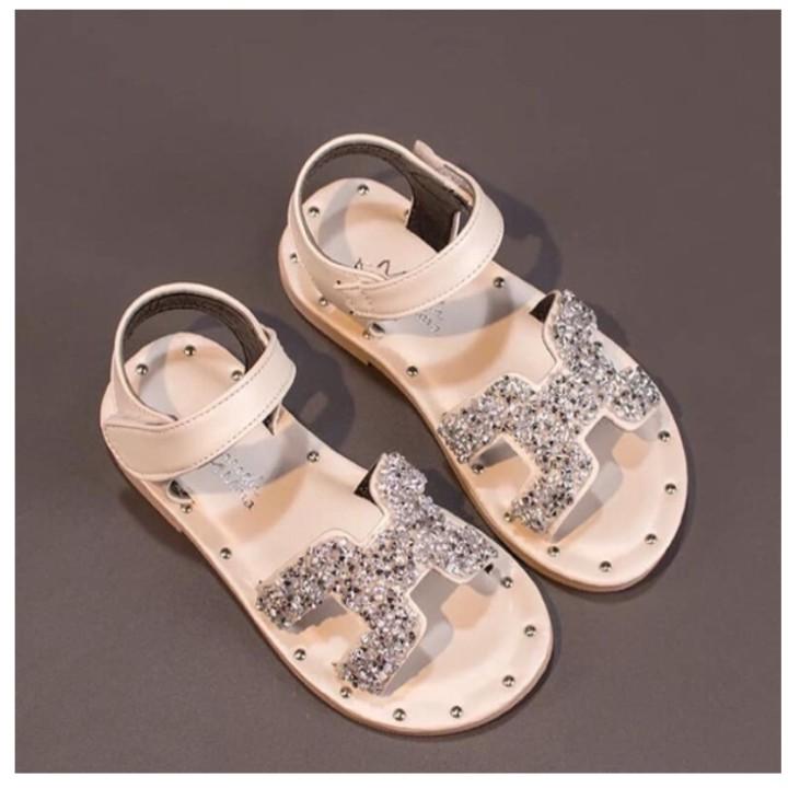 ️ Sandal bé gái đính đá chữ H 20779 (size 26-35)