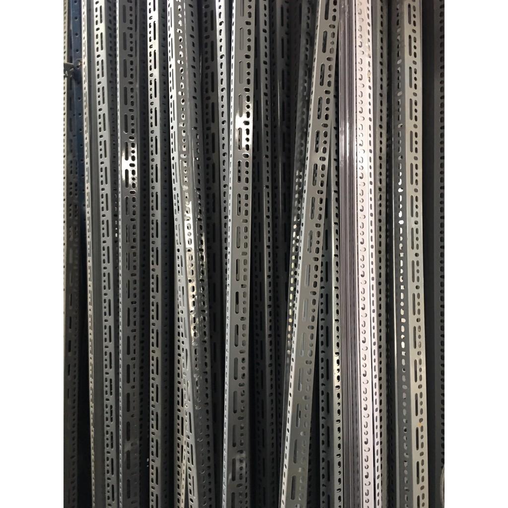 Kệ sắt V lỗ đa năng 3 tầng : dài 1m, rộng 0,3m, cao 1m