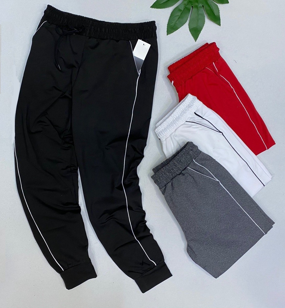 Quần Dài Jogger Nữ Thể Thao Chất Vải Thun Lạnh Co Dãn Mềm Mịn