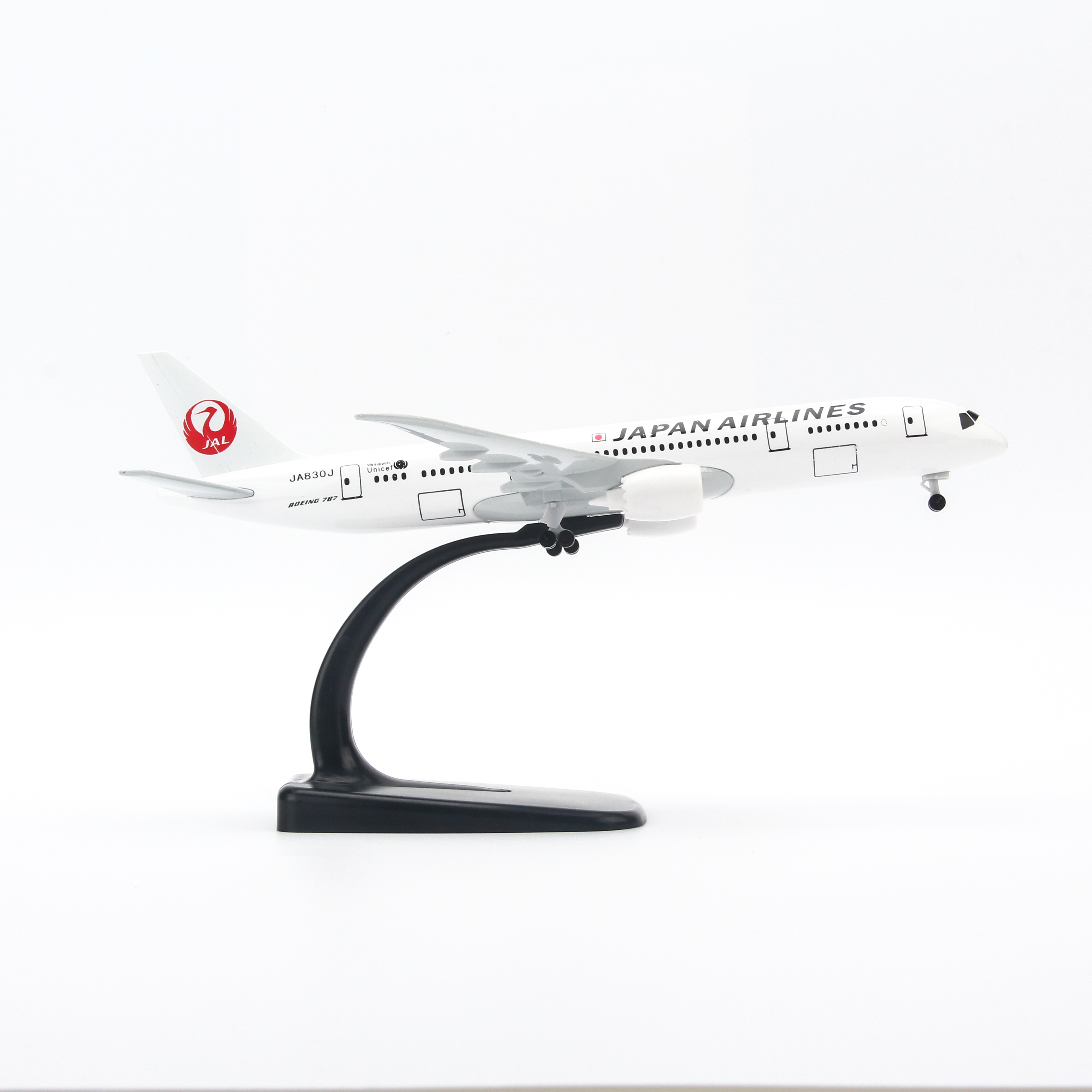 Mô hình máy bay Japan Airlines B787 20cm AMS20