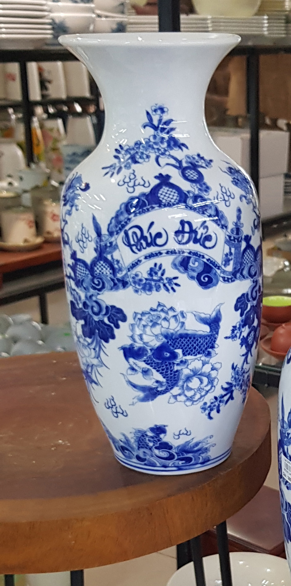 Lọ cắm hoa trên bàn thờ gia tiên, thờ phật, thờ cúng men xanh truyền thống - Gốm Sứ Bát Tràng