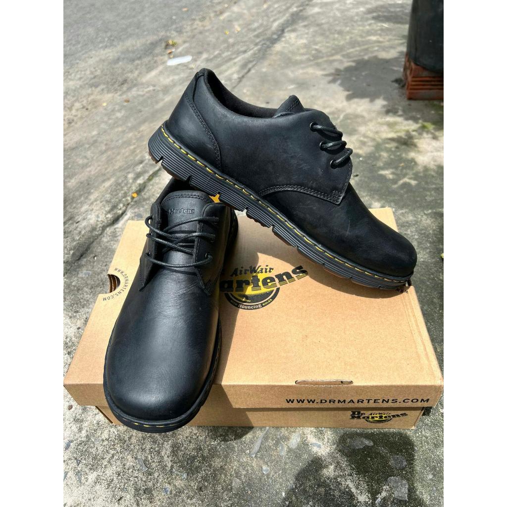 Giày Dr. Martens Hoàng Phúc Phong Cách Công Sở Sang Chảnh