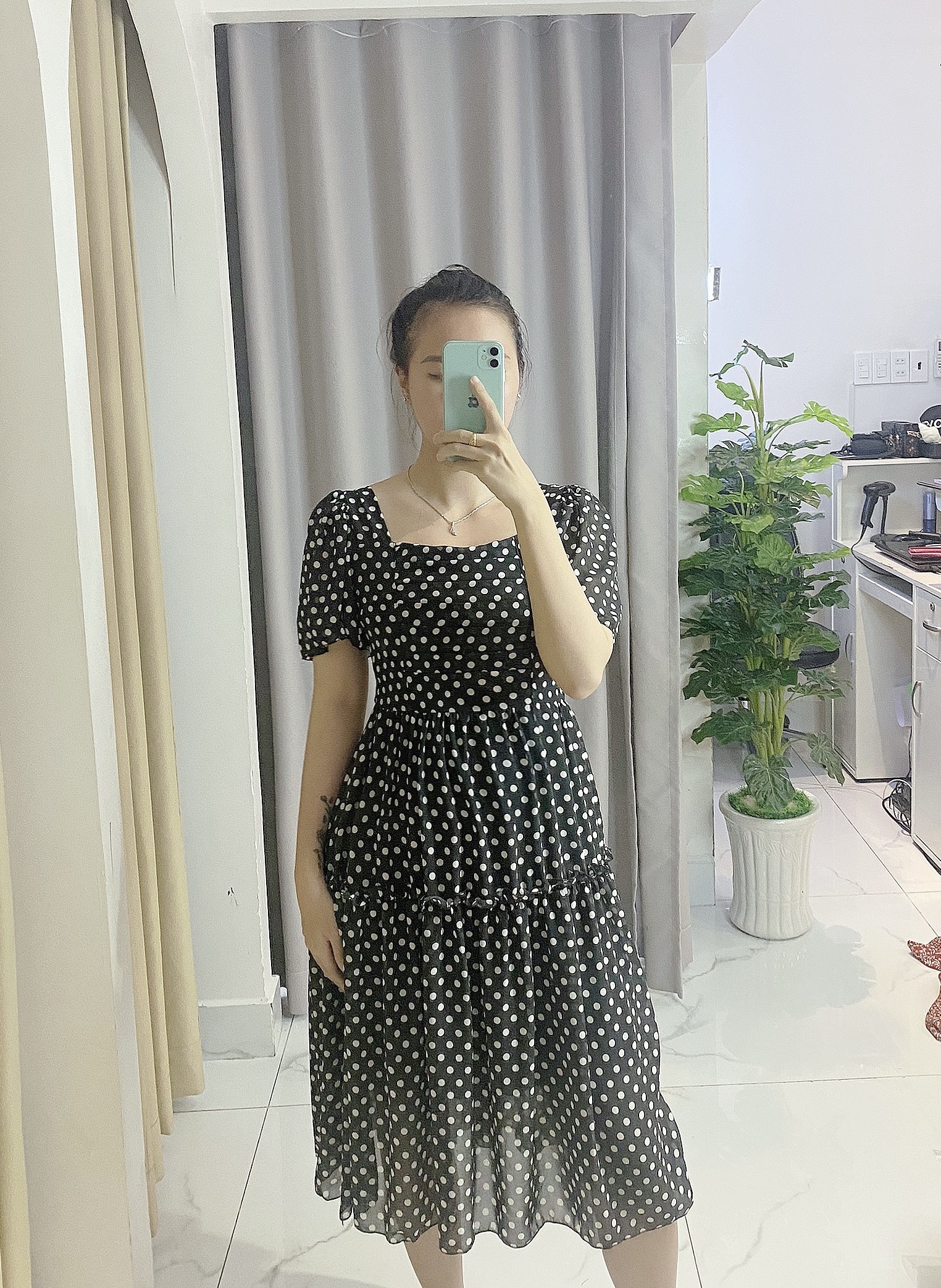 Váy đầm nữ công chúa,Váy voan hoa bi xếp ly ngực ,chất voan nhẹ mát tay cánh tiên lưng chun ở sau có độ co giản dễ mặt V013