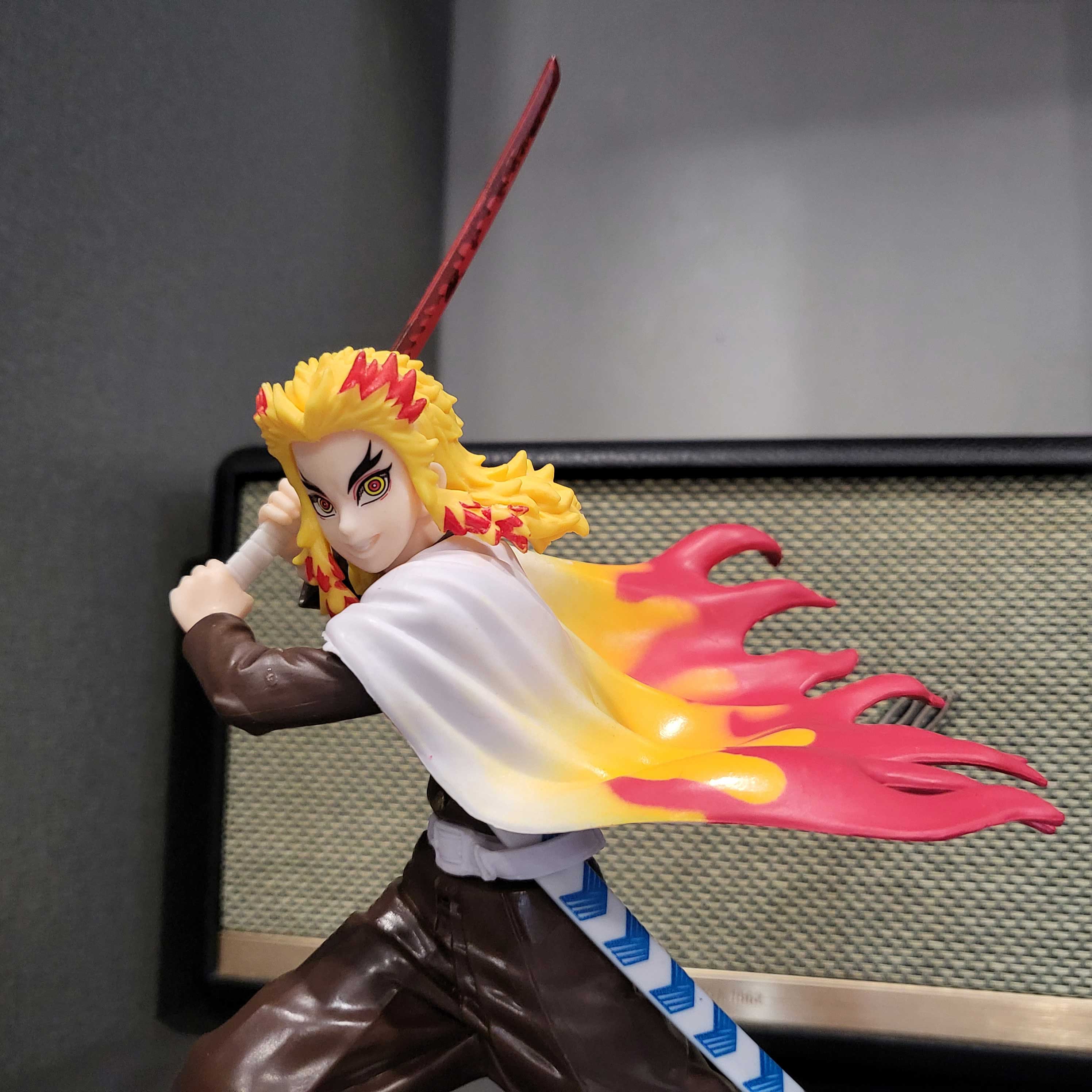 Mô hình Viêm Trụ Rengoku 17 cm - Kimetsu No Yaiba