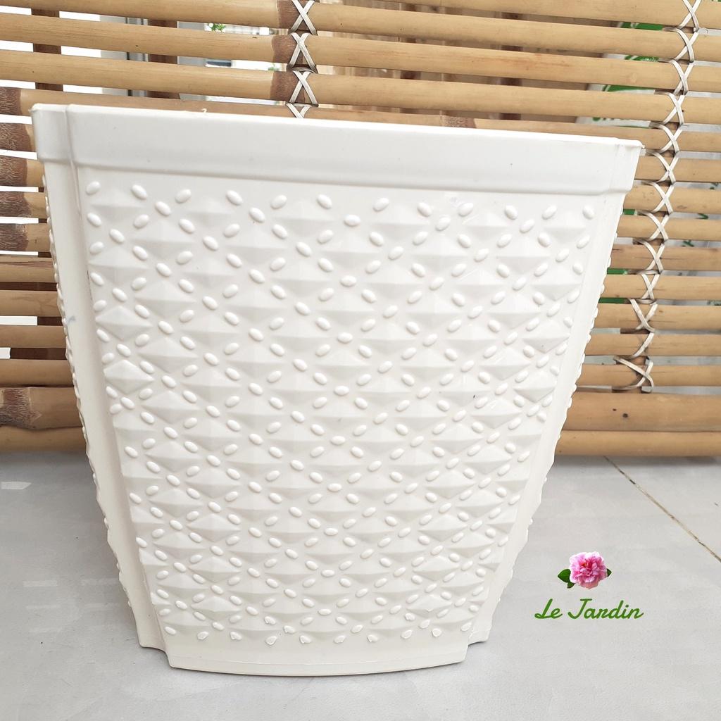 Chậu nhựa vuông mắt khóm trồng cây