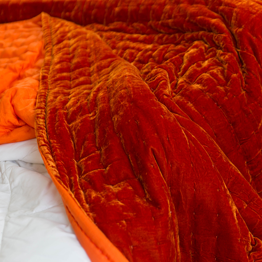 Chăn Nhung Cam Khâu Sa Hạt , Chăn Nhung Lụa Chần Bông Điều Hòa Cao Cấp Dùng Bốn Mùa I Silk Velvet Blanket.