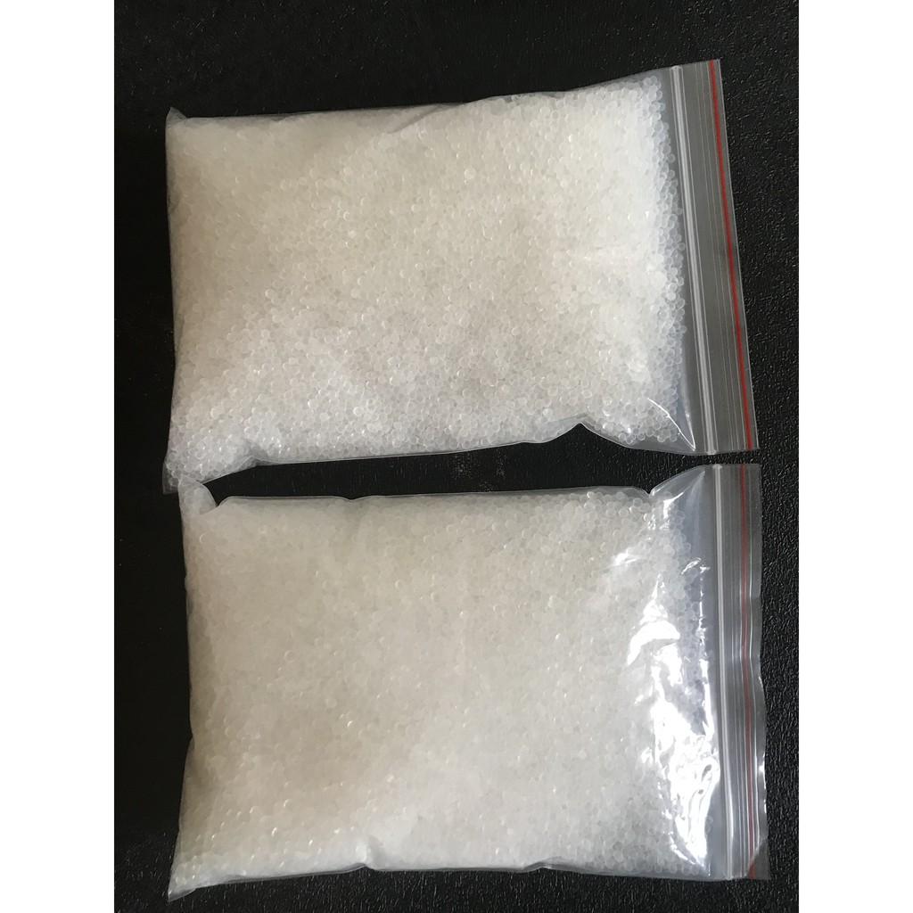 500 gram hạt hút ẩm trắng tặng kèm 05 túi vải không dệt