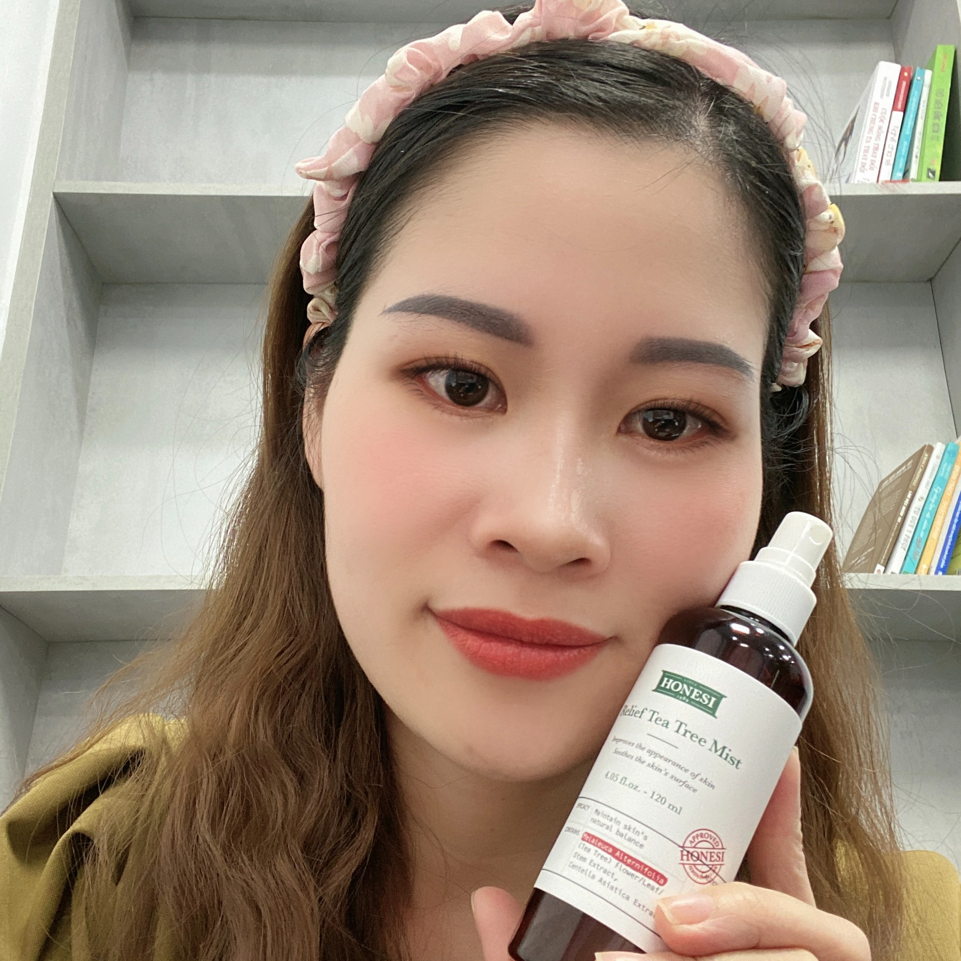 Xịt khoáng Trà Xanh Honesi Relief Tea Tree Mist