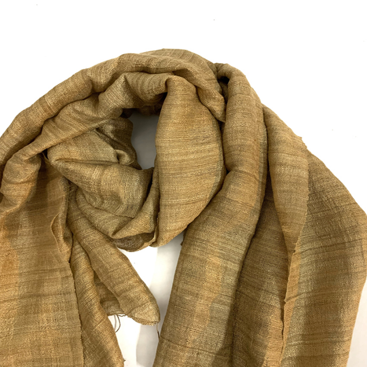 Khăn quàng cổ chất liệu đũi, 100% sợi tơ tằm, màu vàng đất, khăn handmade dùng được cho cả nam và nữ