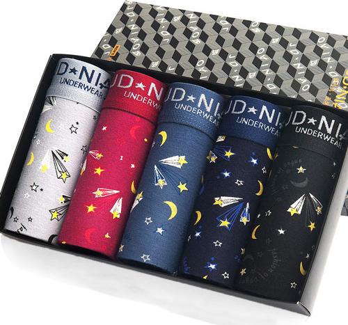 Quần lót boxer nam hình sao