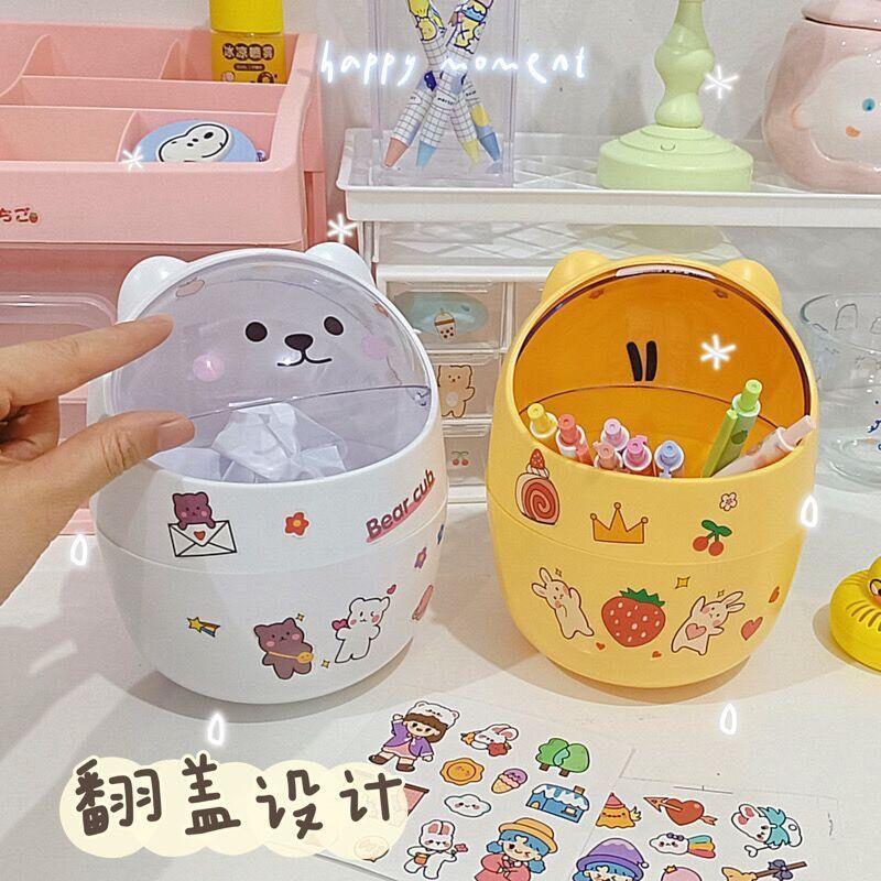 Thùng Rác Mini Hình Gấu Có Nắp Kiêm Hộp Đựng Bút Và Đồ Cá Nhân Để Bàn Tặng kèm sticker