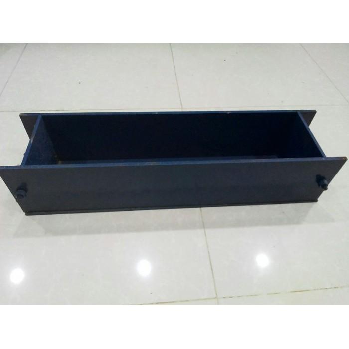 Khuôn đúc mẫu bê tông bằng thép 150x150x600mm