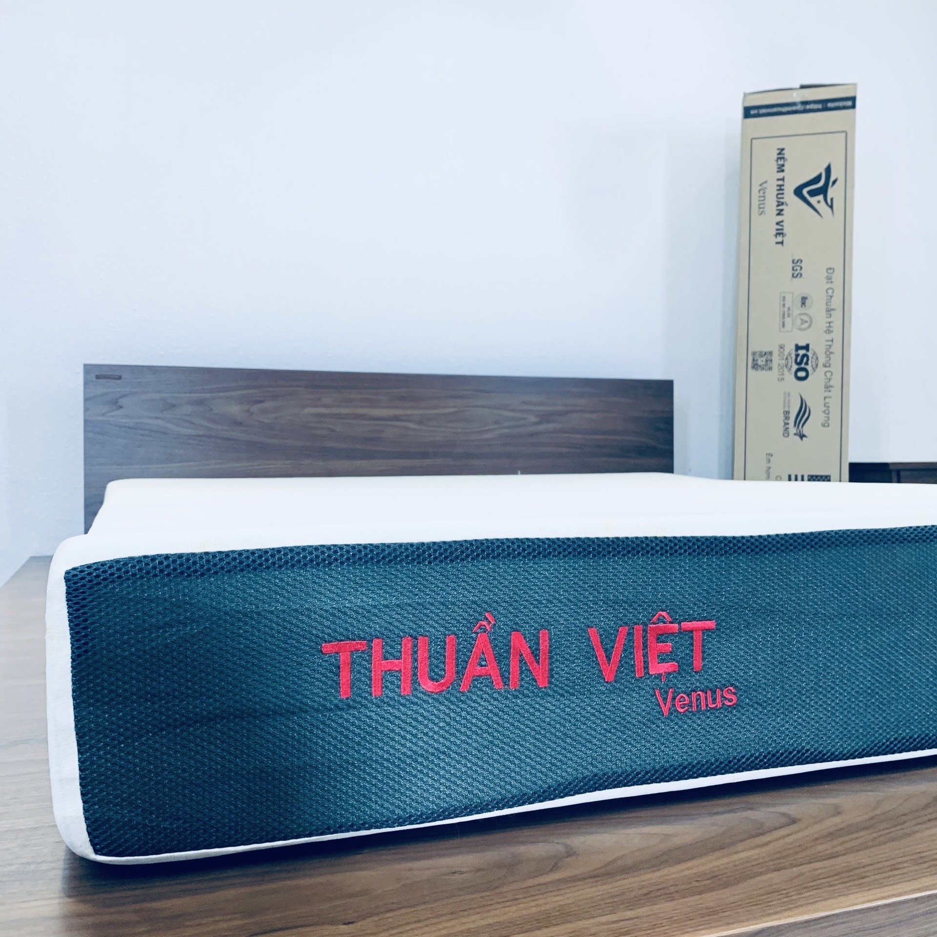 (1m6x2mx15cm) Nệm Thuần Việt Venus - Nệm Foam Ép Cuộn Thế Hệ Mới