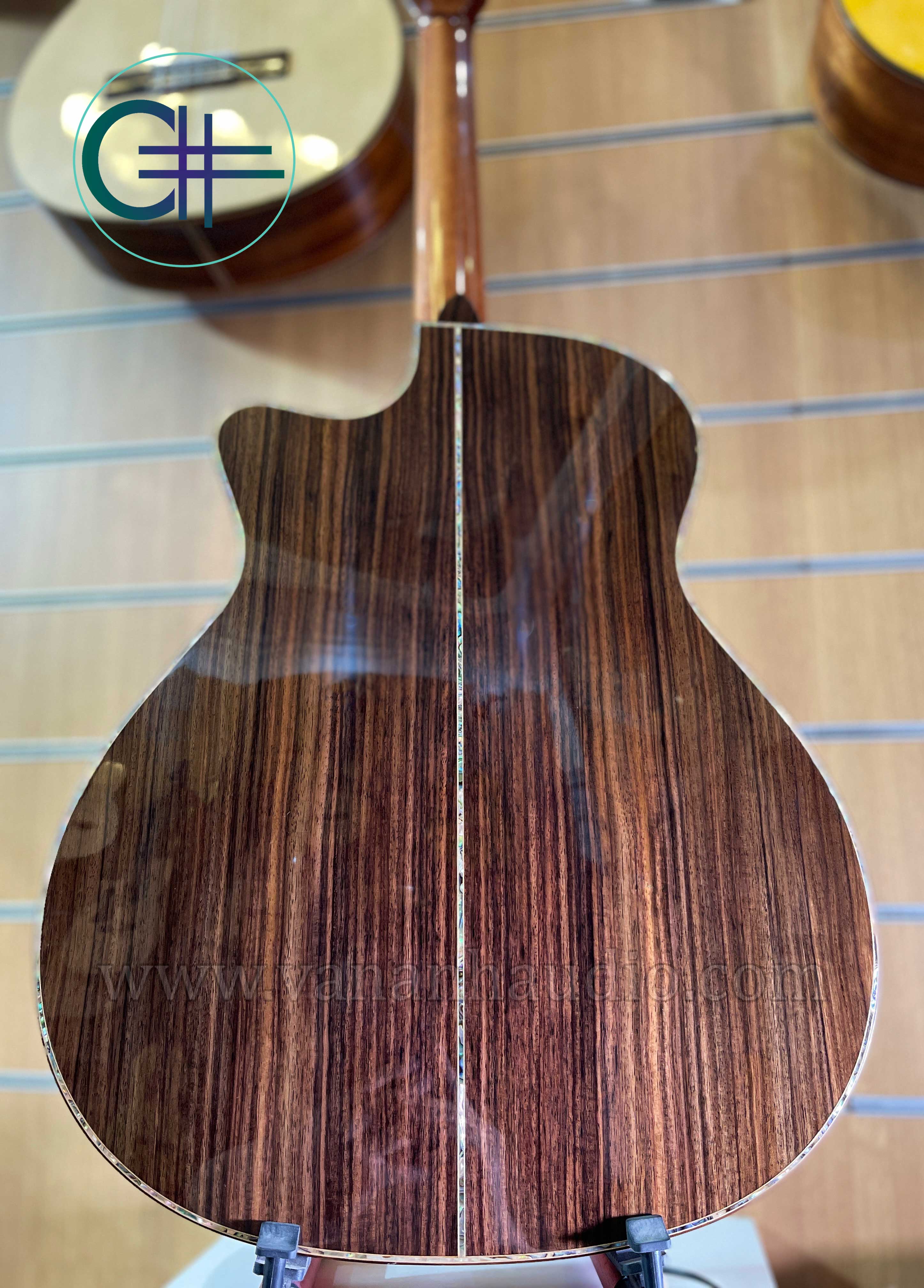 Đàn Guitar Acoustic Custom CL2022 (Khảm trai và ốc xà cừ )