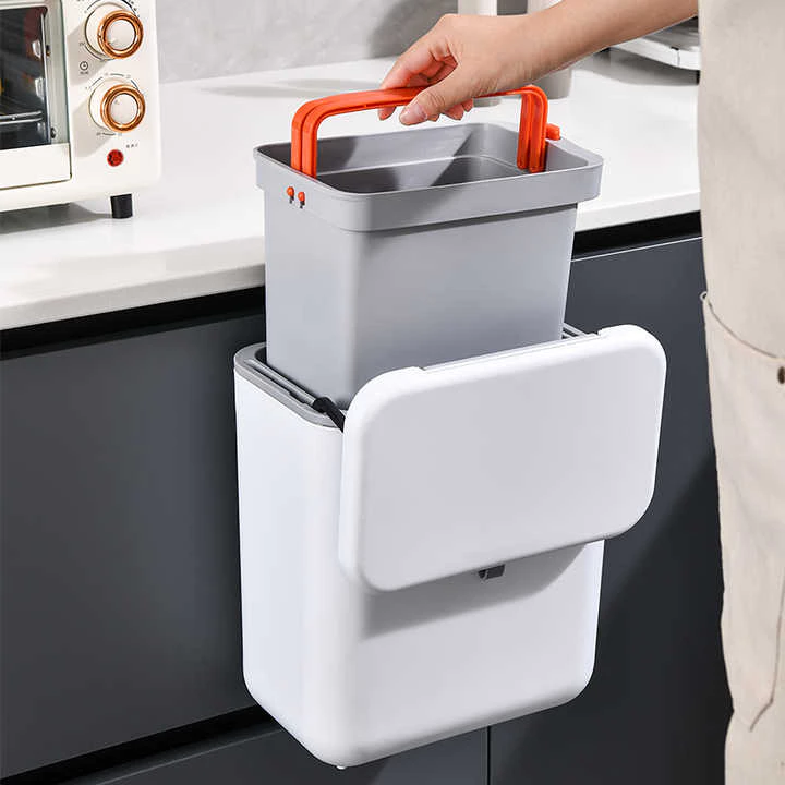 Thùng rác treo tủ bếp 9L, thùng rác nắp lật nắp đậy thông minh nhựa PP cao cấp (có ruột &amp; quai xách) Bếp Xanh BX-PTC3000