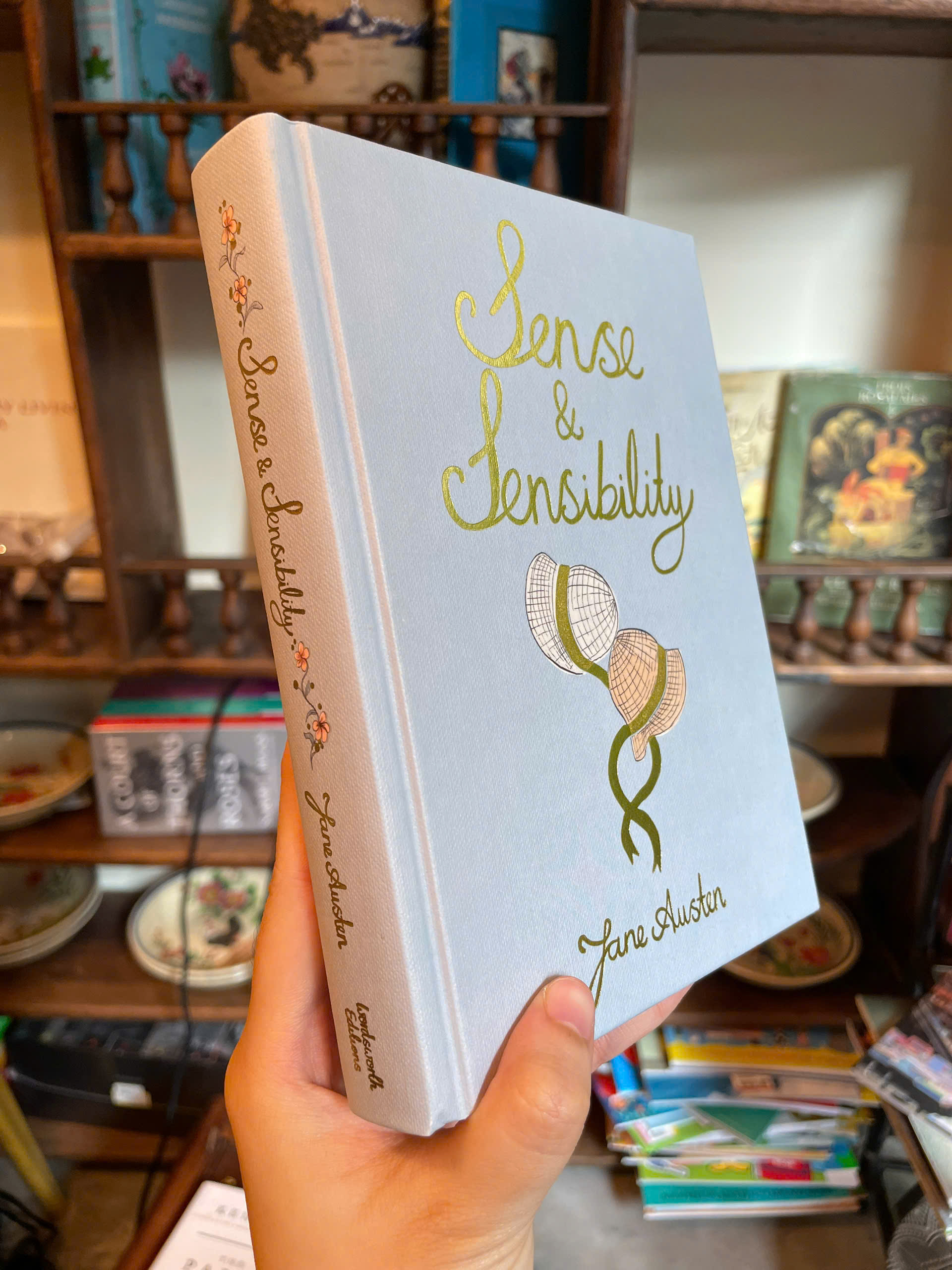 Sách - Sense and Sensibility by Jane Austen | Classic Romance Novel / Ngoại văn Kinh điển - Bìa cứng