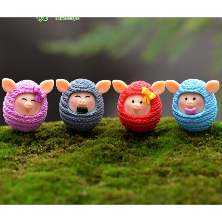 Mô hình đôi lợn mặc áo len cực cute để trang trí bonsai, tiểu cảnh