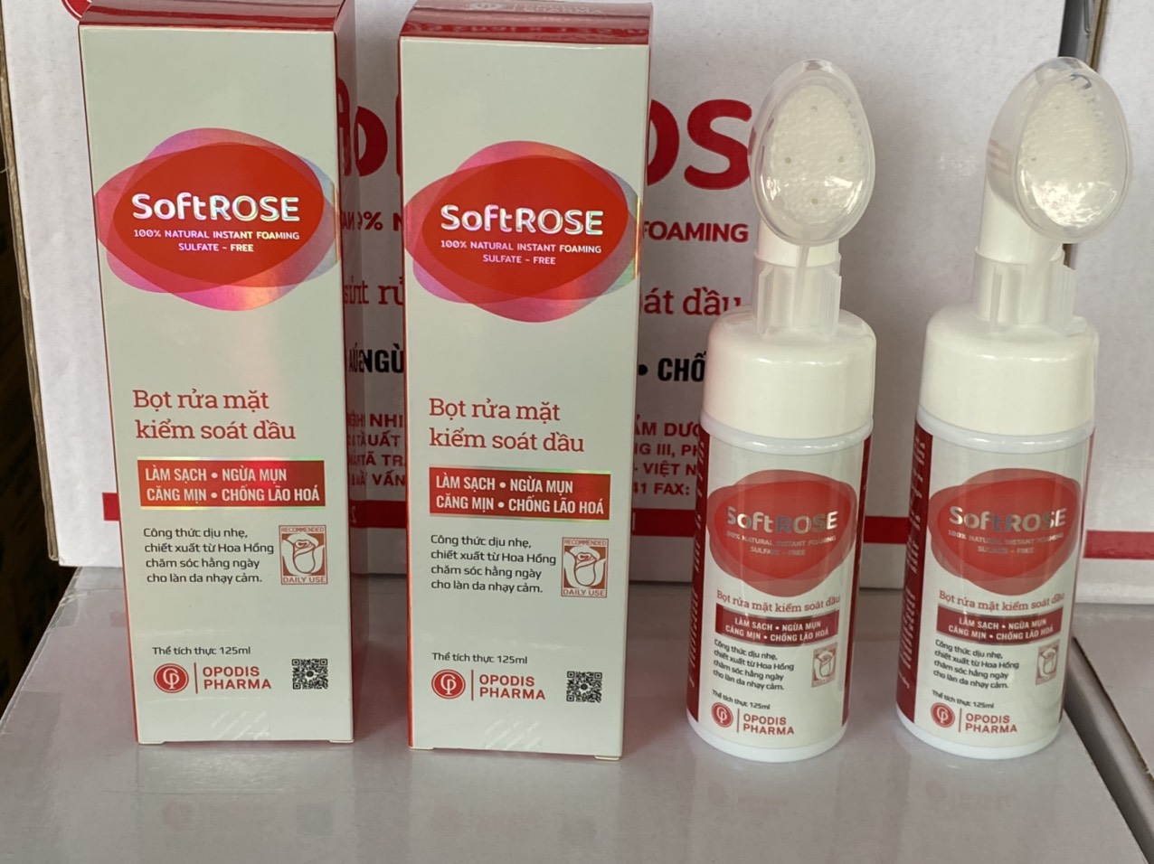 Bọt rửa mặt kiểm soát dầu SoftRose