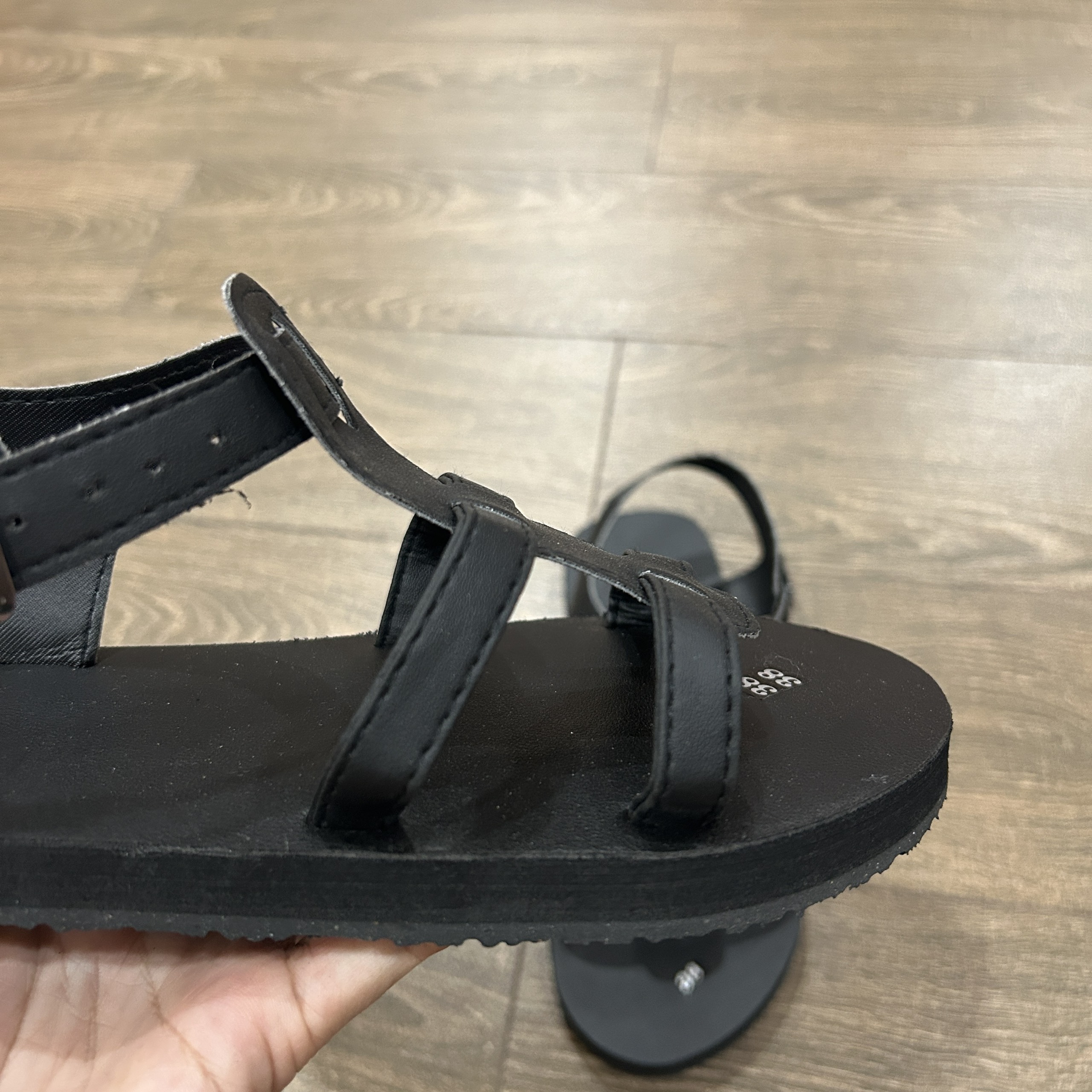 Giày sandal nữ quai rọ đan bassic đế cao 1.5 CM LYNA SANDAL