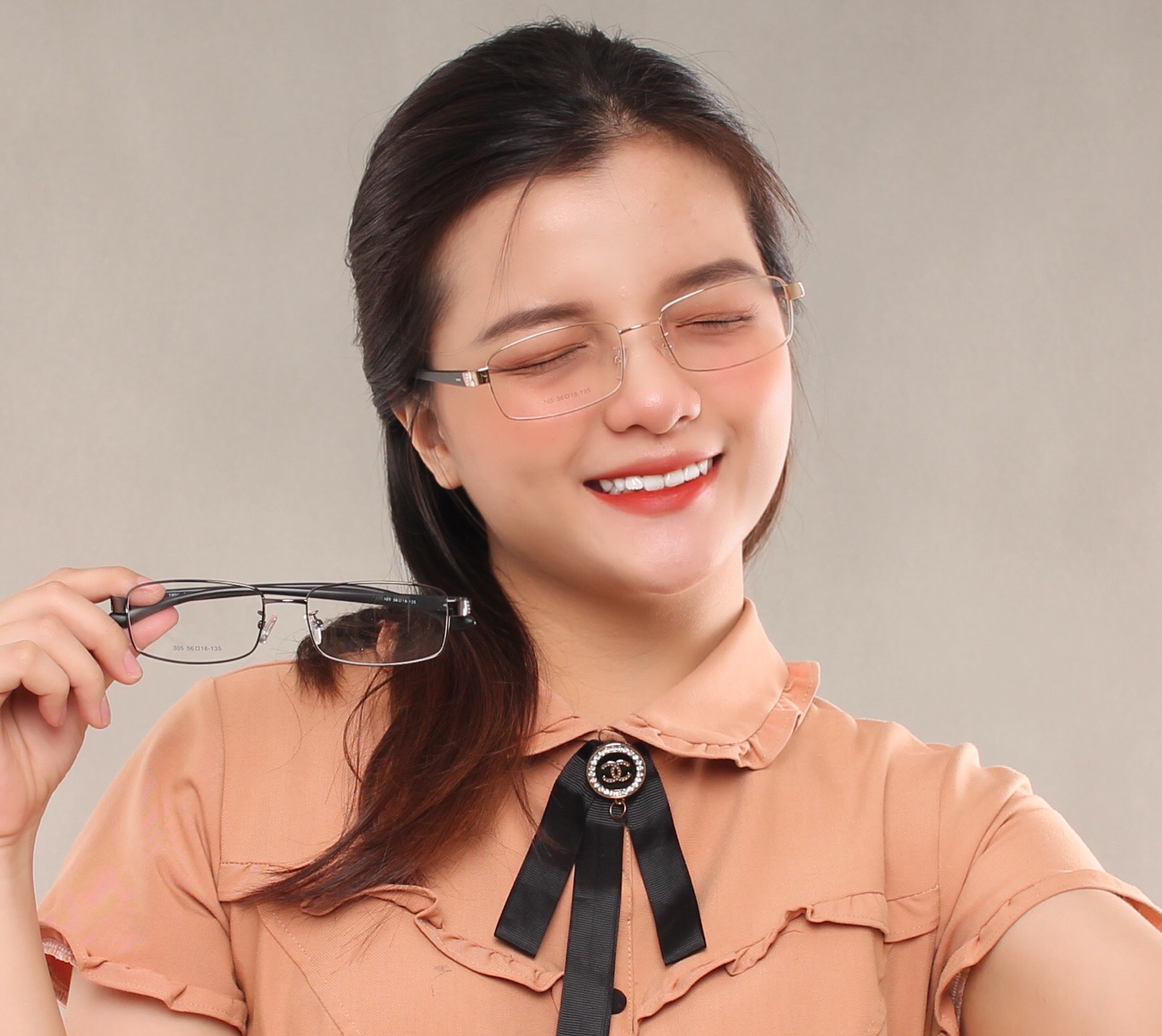 GỌNG KÍNH HỢP KIM SIÊU NHẸ HỢP THỜI TRANG – HÀNG CHÍNH HÃNG 305