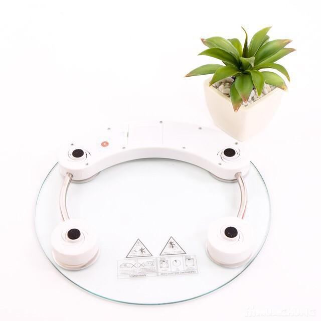 Cân Điện Tử Sức Khỏe Mặt Kính Cường Lực Hình Tròn 26 Cm Độ Chính Xác Cao, Bề Mặt Trong Suốt