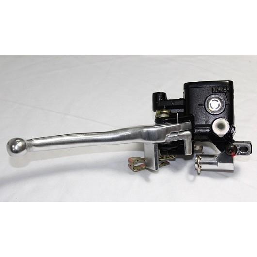 CỦ PHANH DẦU TRÊN SCR110