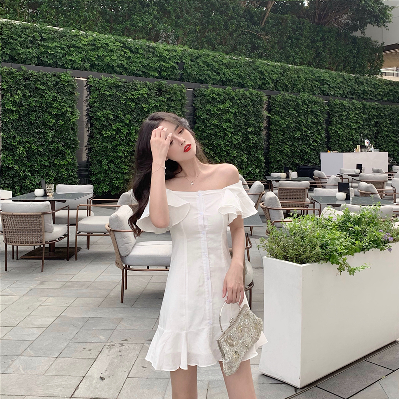 Đầm Trễ Vai Tay Bèo