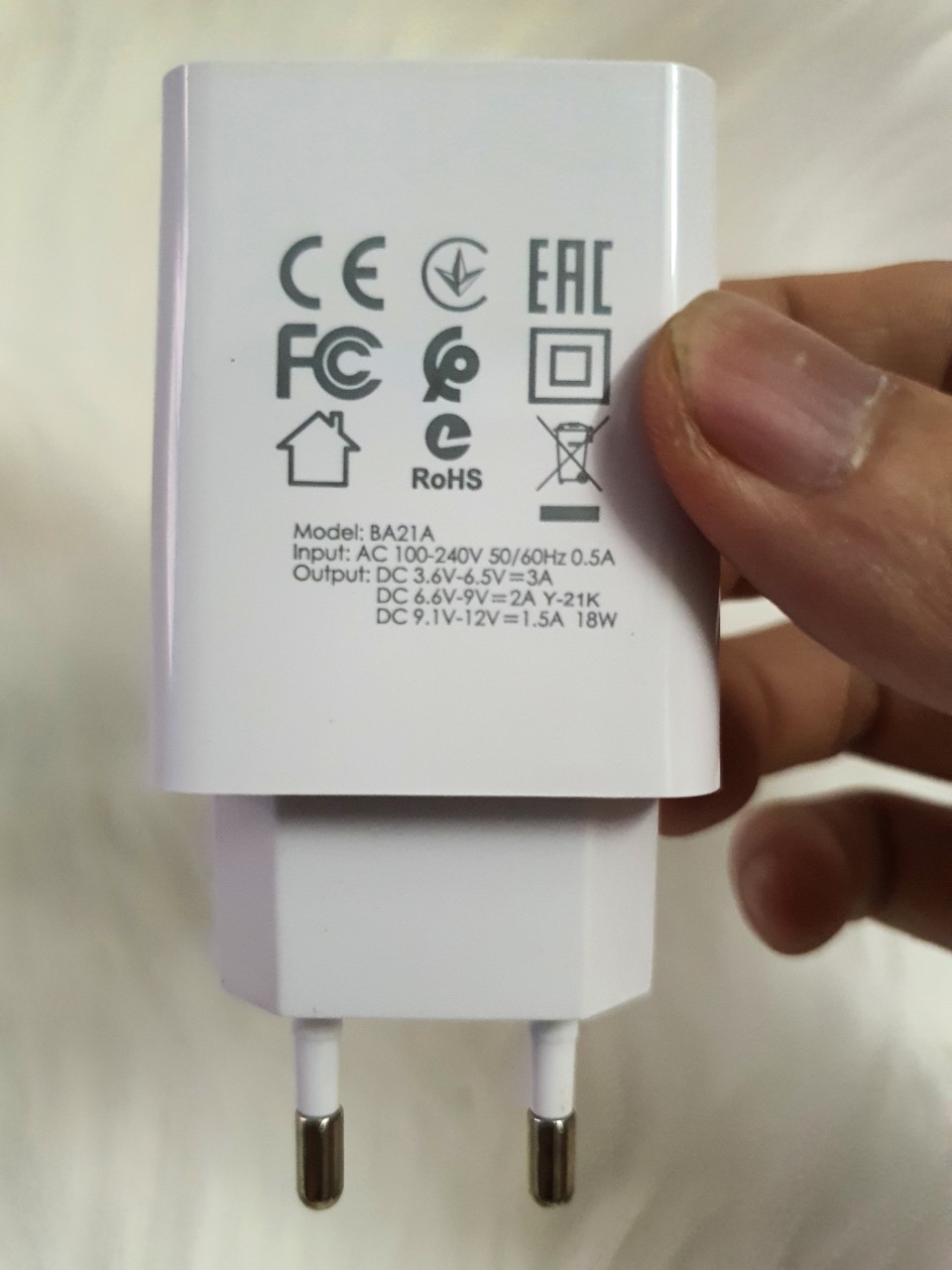 Cốc sạc nhanh Borofone 18w BA21A cổng USB - Hàng chính hãng