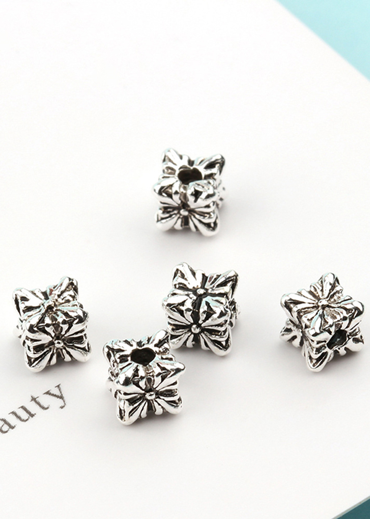Combo 4 cái charm bạc chặn hình hoa - Ngọc Quý Gemstones