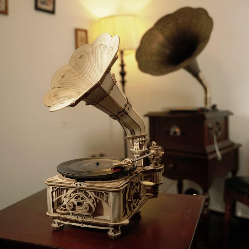 Mô hình Cơ động học Máy nghe nhạc cổ điển Classic Gramophone LKB01