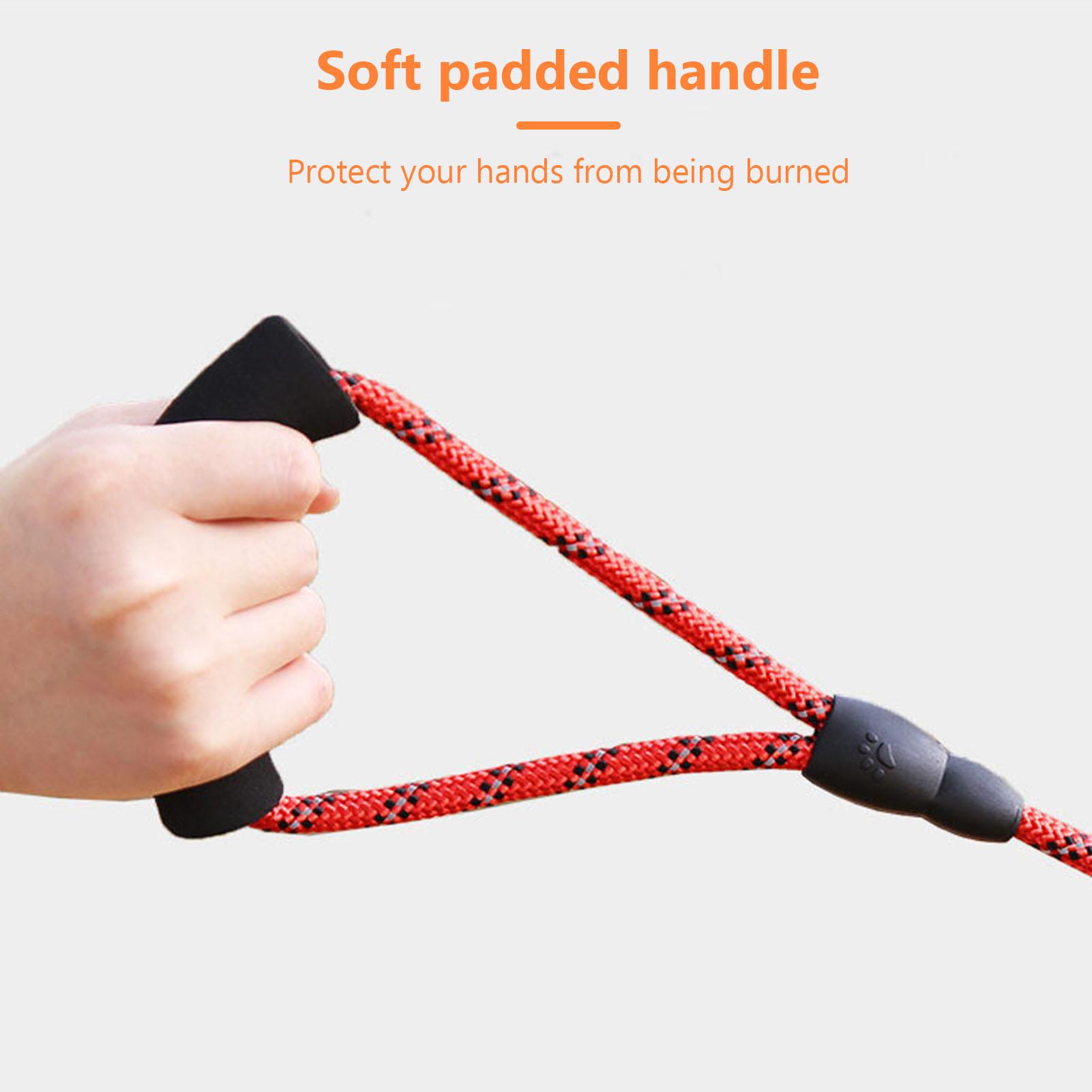 Dây dắt với tay cầm có đệm thoải mái dài 4ft