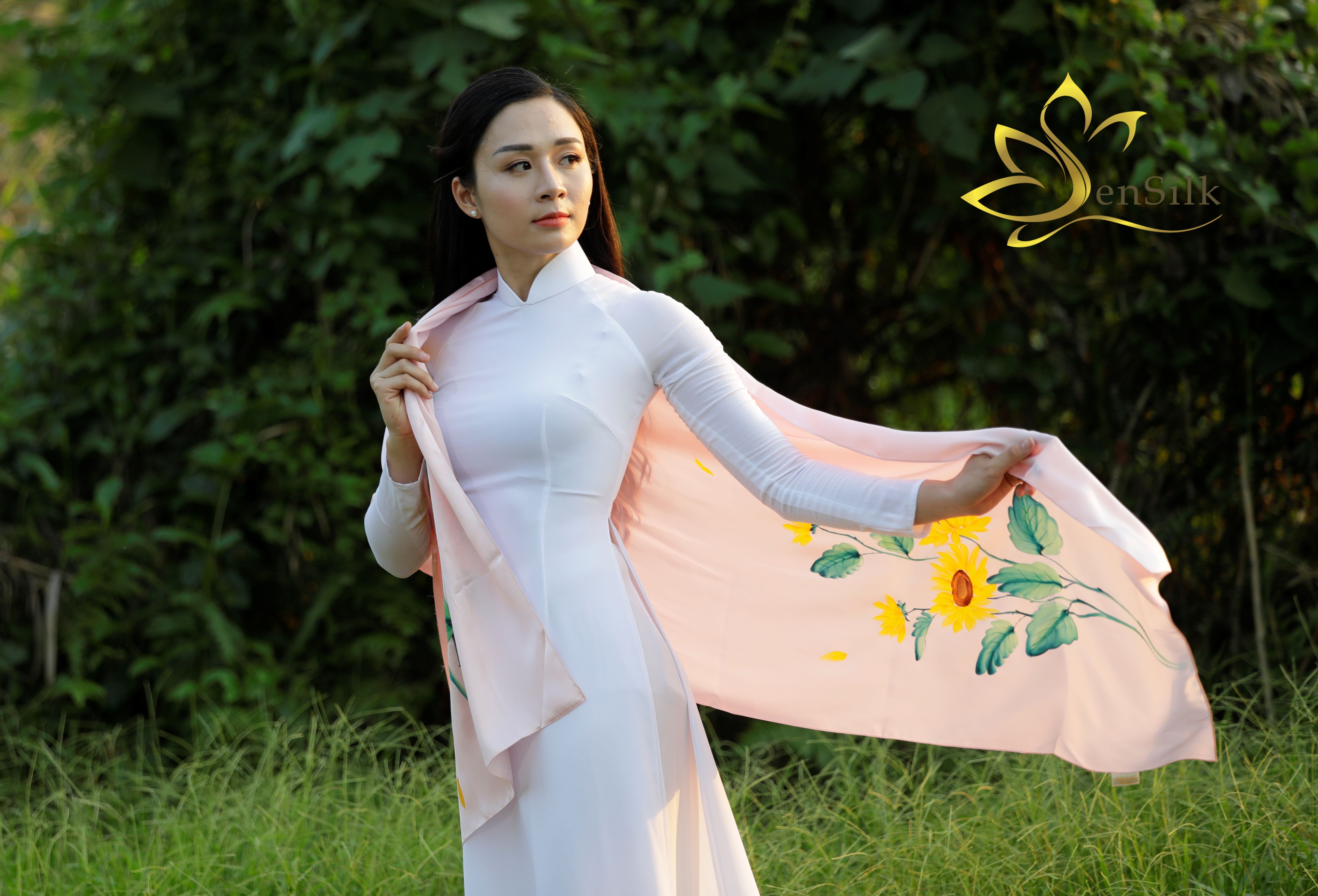 SenSilk Silk Painting Scarf  - Khăn Lụa Vẽ Tay Hướng Dương 180x90cm, Quà Tặng Người Nước Ngoài, Tơ Lụa Bảo Lộc Cao Cấp