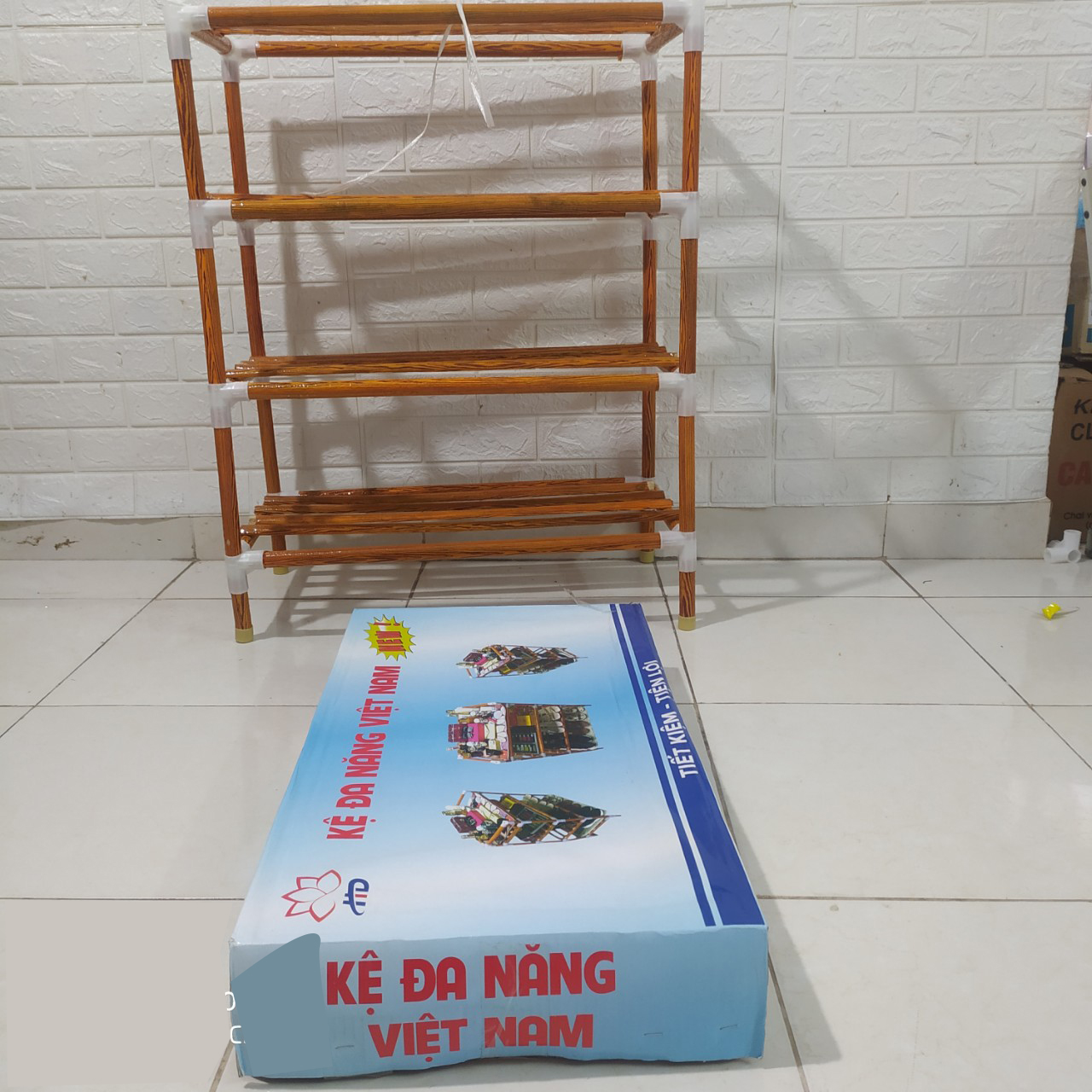 Kệ giày dép 4 tầng khung gỗ, Hàng Việt Nam sản xuất( hình thật 100%). KT 65x 82x35cm( rộng x cao x sâu)