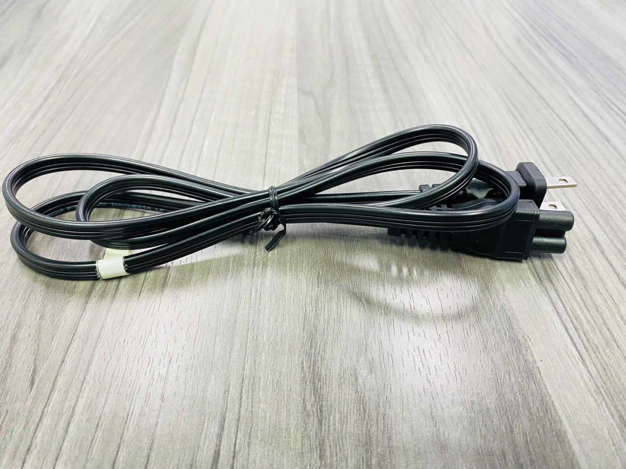 [Hàng Chính Hãng-BH 12 tháng] - Dây Nguồn ME301N - VAC5SN | 2x0.5mm² | 2.5A – 250V - dài 1.2m