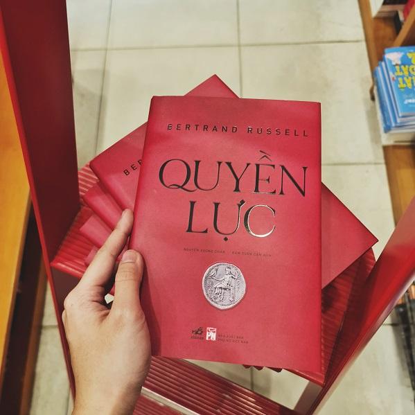 Sách - Quyền lực