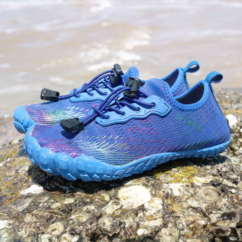 Children's lightweight swimming shoes upstream shoes five-finger beach shoes parent-child outdoor wading shoes new