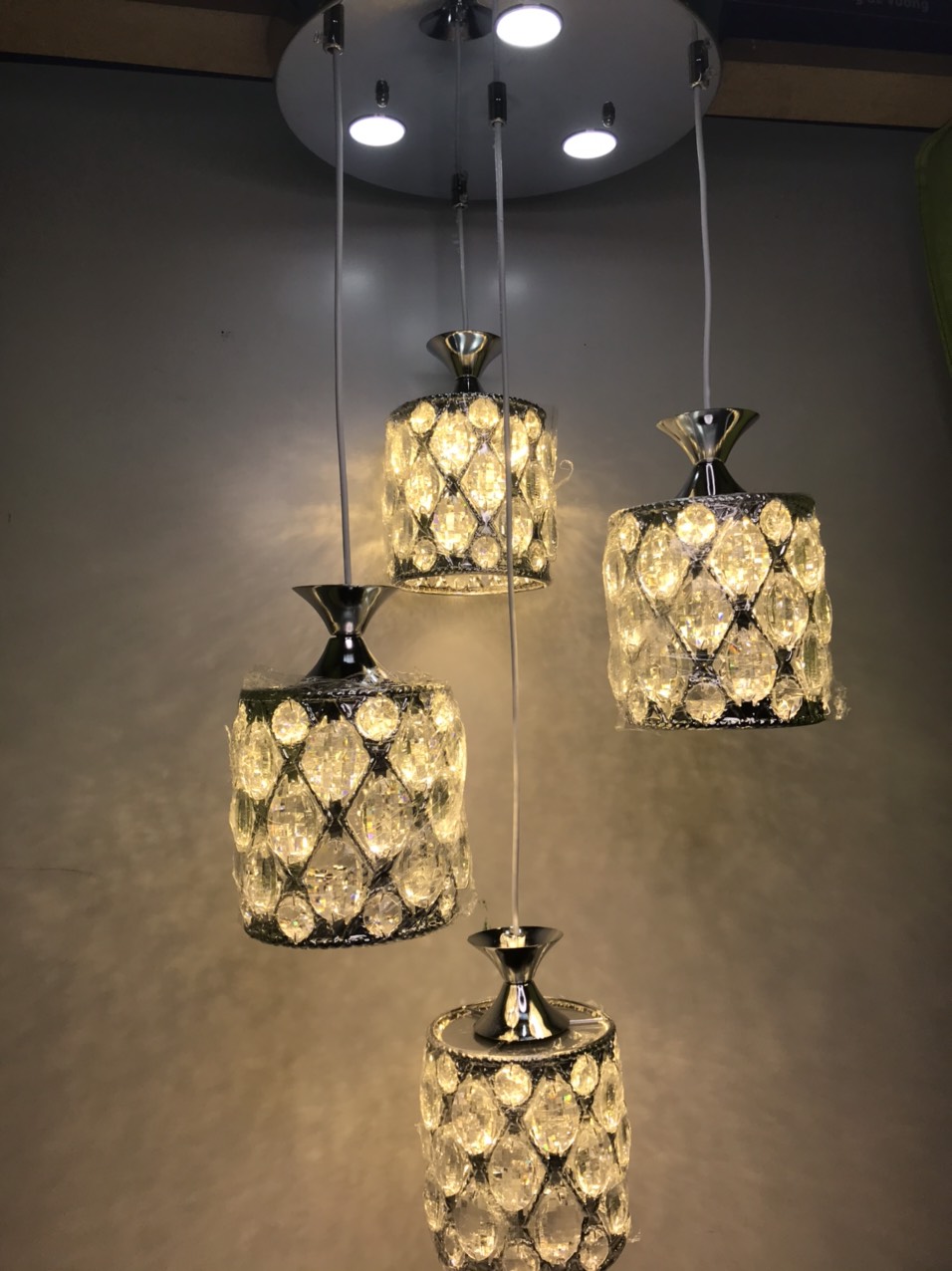 Đèn thả 4 bóng 3 chế độ 1549/4