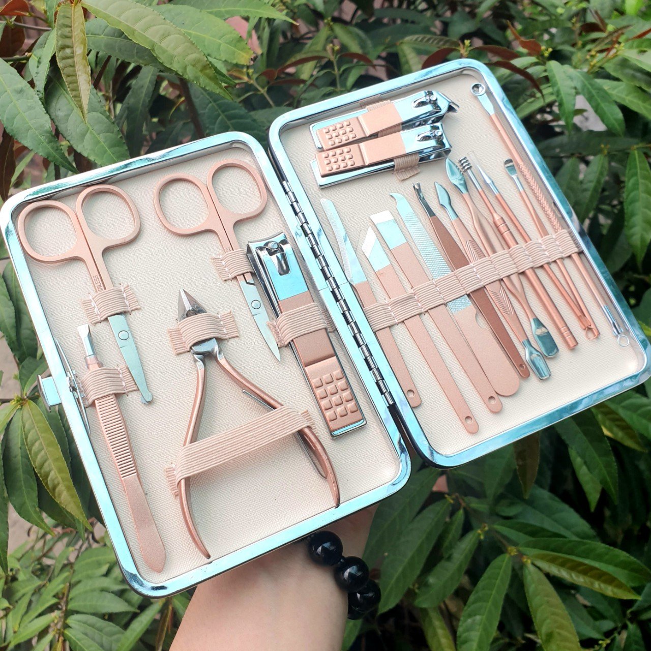 DỤNG CỤ LÀM NAIL - BỘ CẮT TỈA MÓNG TAY, CHÂN 18 MÓN GỒM BẤM MÓNG, KÌM CẮT, KÉO, NHÍP, NGOÁY TAI,... BẰNG THÉP KHÔNG GỈ
