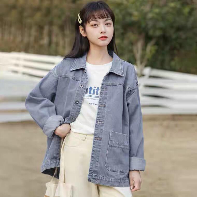 Áo khoác jean nữ túi lớn, áo khoác bò nữ phong cách nhẹ nhàng, chất vải denim dày dặn cao cấp - Lari jean