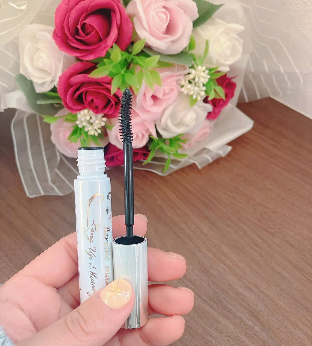 Mascara Nâng Cao Kissme Heroine Make Nâng Cong Và Dài Mi Tối Đa Siêu Bền Trong 24h (Màu Đen Mượt) Phiên Bản Đặc Biệt