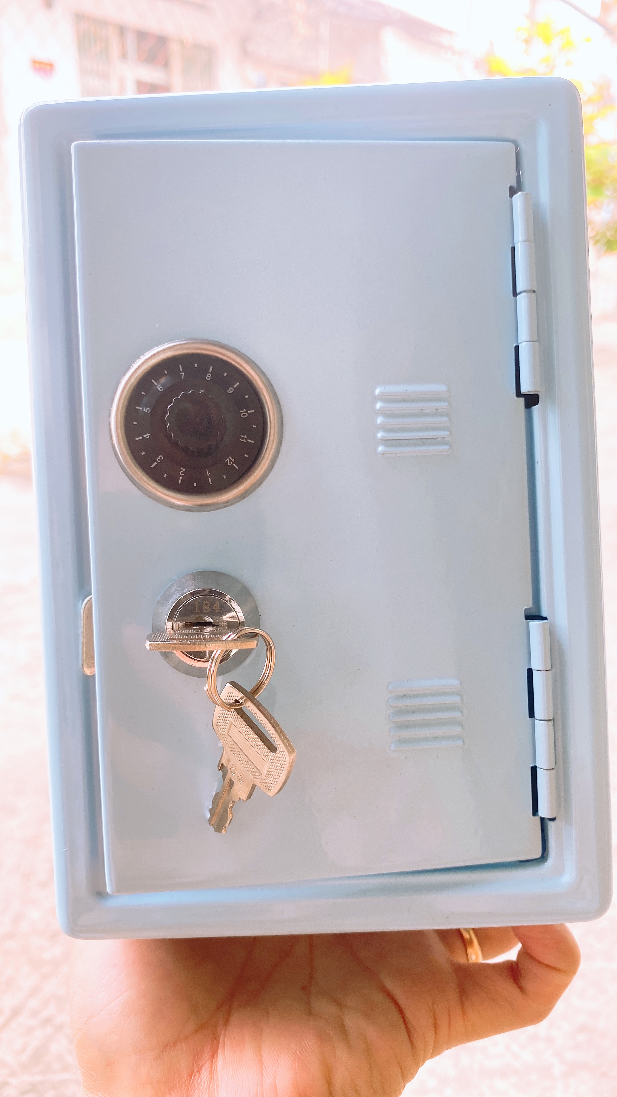 Két Sắt Mini Đựng Tiền Hộp Đựng Trang Sức Kim Loại Có Khóa 18x12x10cm Chống Cháy Nhỏ Gọn Tiện Lợi