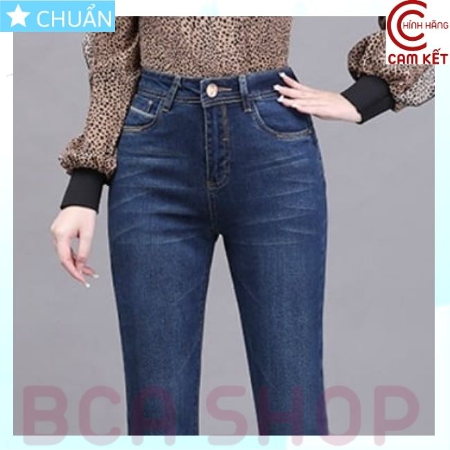 Quần jean nữ ống loe QRO55 ROSATA tại BCASHOP dáng dài, lưng cao 1 nút, phom chuẩn, chất liệu jean cao cấp - màu xanh