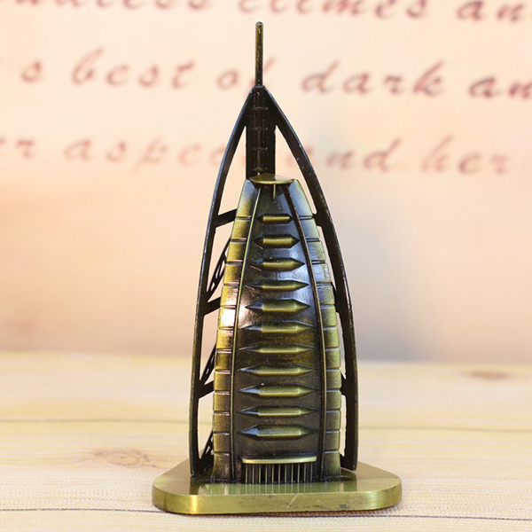 Mô hình khách sạn Burj Al Arab cao 15 cm (Màu Vàng Rêu)