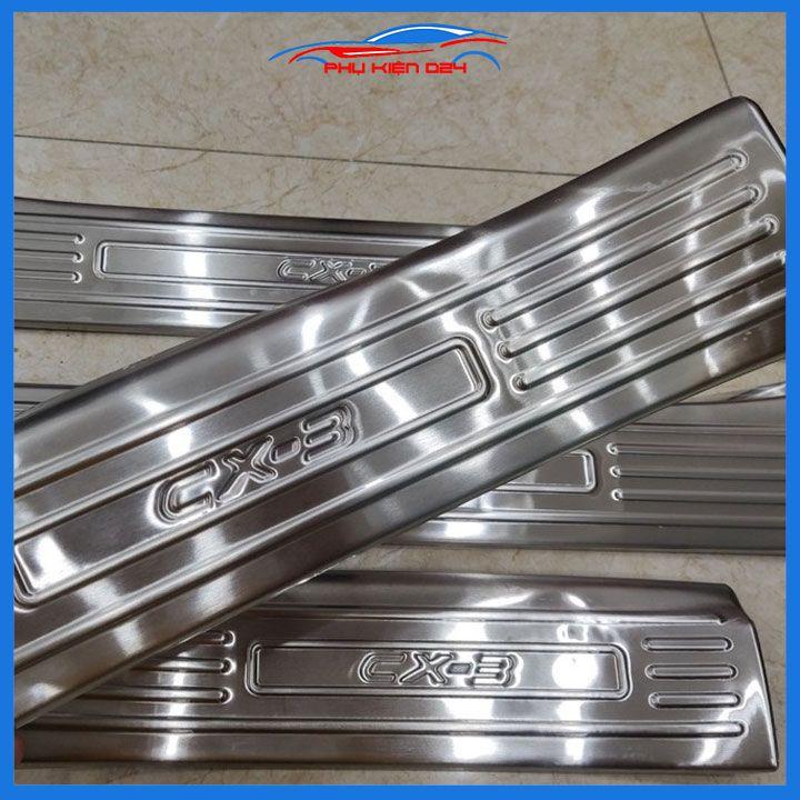 Ốp bậc cửa, nẹp bước chân INOX cho xe Mazda CX3, CX-3 2021-2022-2023