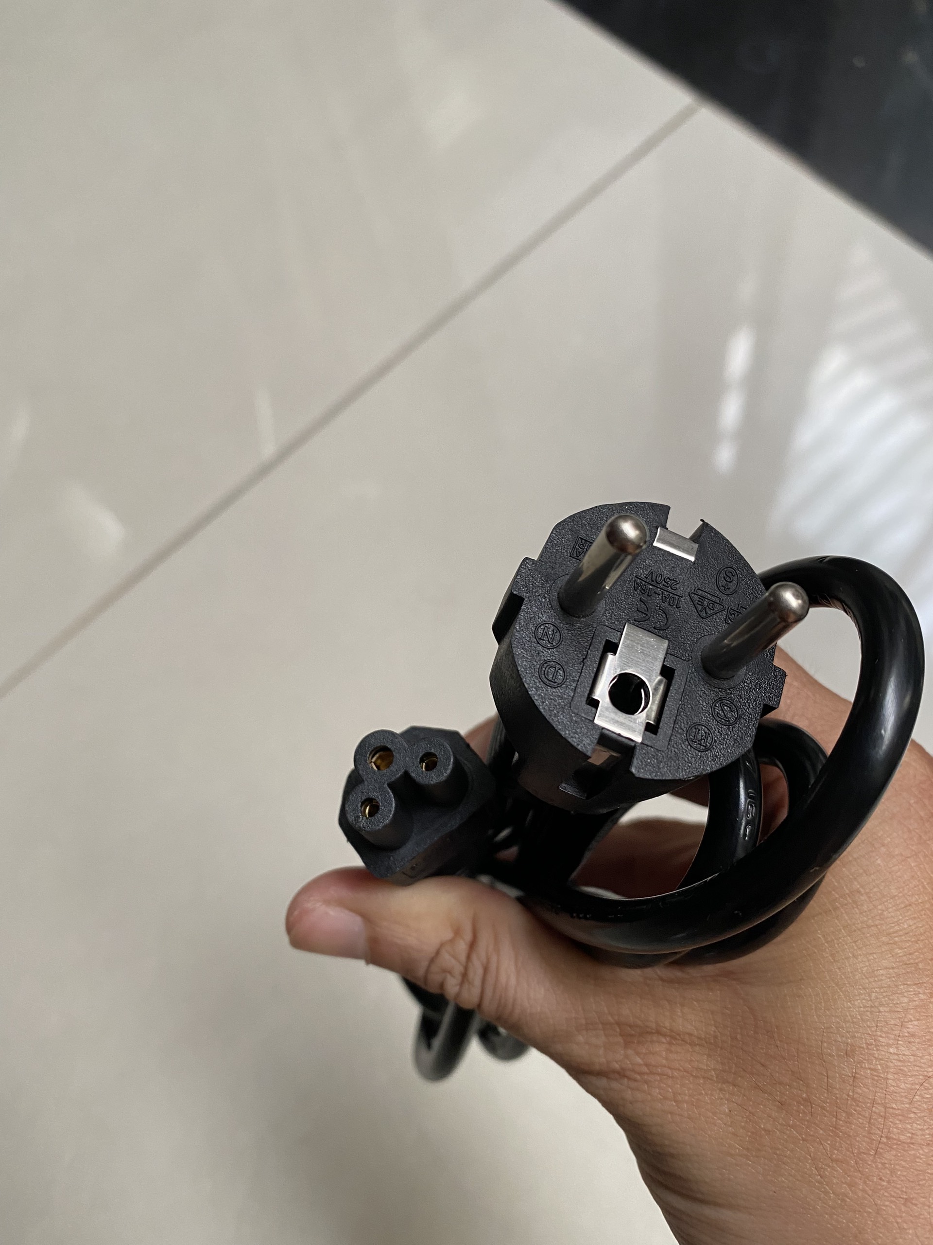 Dây Nguồn dành cho laptop ARIGATO - Hàng chính hãng