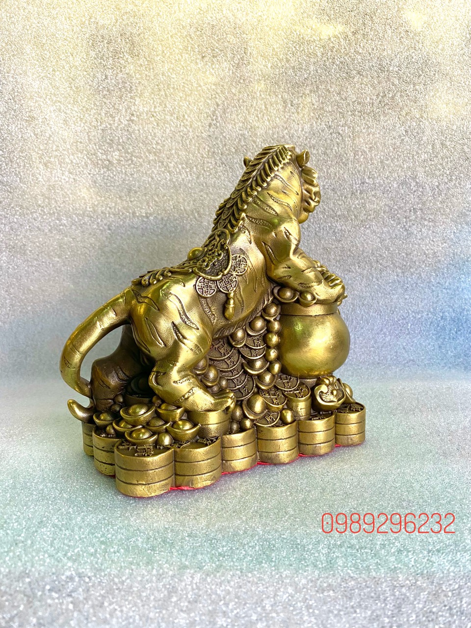 Tượng Hổ Sơn Lâm Phú Quý Đứng Đế Tiền, Hũ Vàng Bằng Đồng cỡ trung - Tượng Hổ phong thuỷ